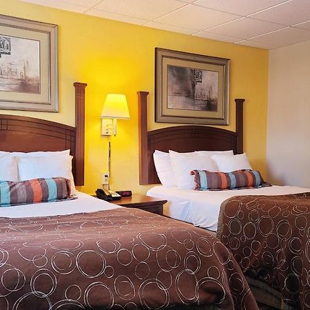 Hampton Inn Гаррисберг Экстерьер фото