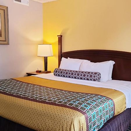 Hampton Inn Гаррисберг Экстерьер фото